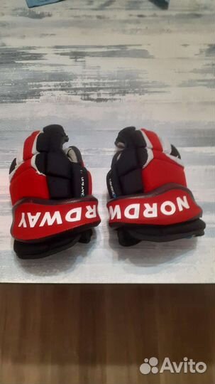 Краги хоккейные