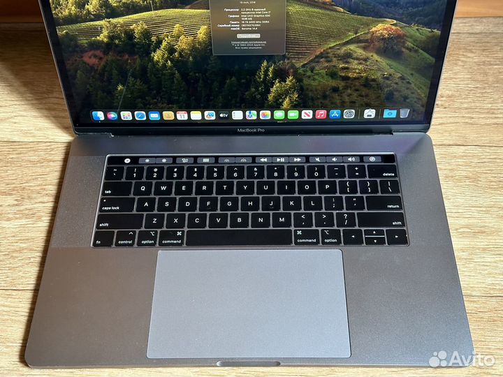 MacBook Pro 15 2018 i7/16gb/256gb/161 циклов