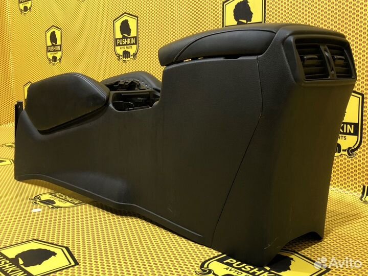 Консоль Nissan Qashqai
