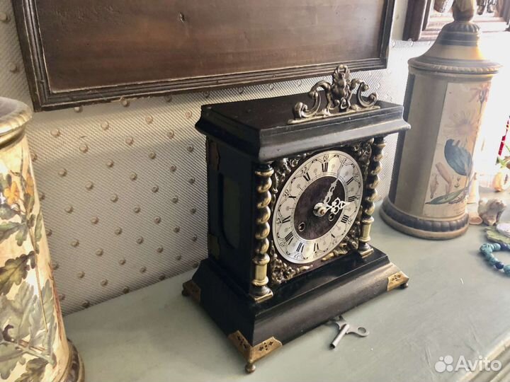 Настольные часы с боем 