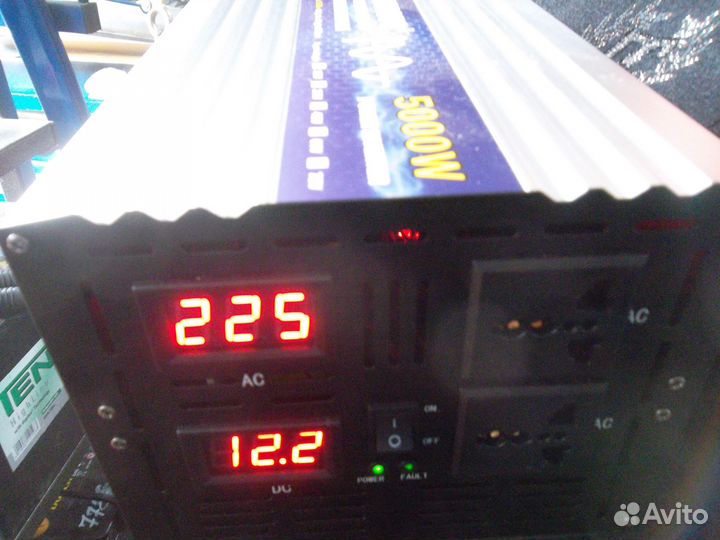 Преобразователь напряжения 12 220, 24-220