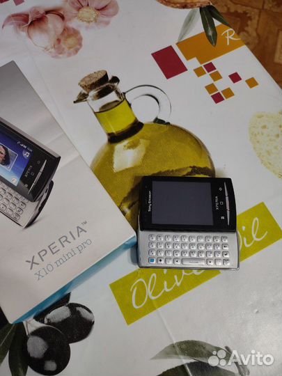 Телефон Xperia X10 mini pro