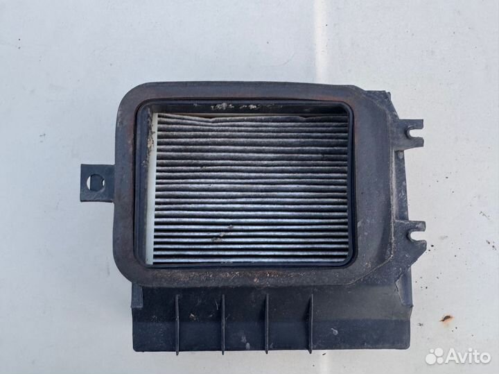 Корпус салонного фильтра volkswagen golf 2