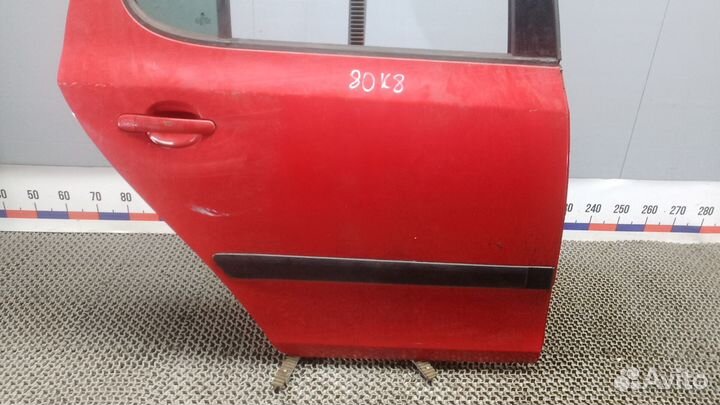 Дверь боковая 5J6833056 Skoda Fabia (2007-2014)