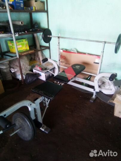 Скамья,стойка для штанги,гриф, блины