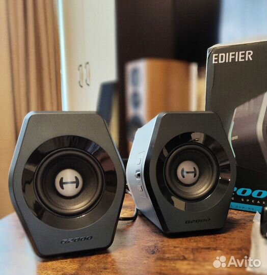 Акустические колонки Edifier G2000