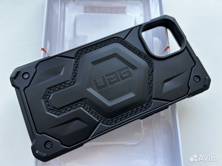 Чехол на iPhone 14 UAG