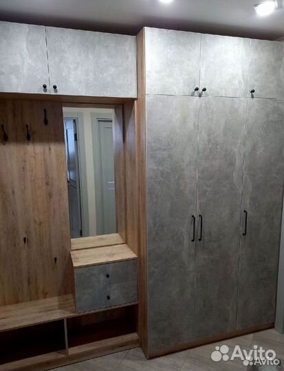 Шкаф в прихожую от фабрики мебели