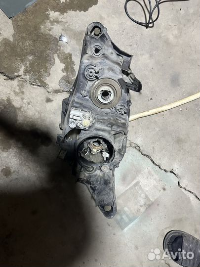 Правая фара toyota camry 50