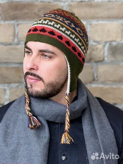 Мужская шапка двусторонняя с ушками зимняя Чульо 100% альпака цвет беж-фисташковый