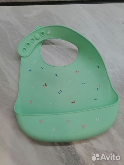 Нагрудник силиконовый