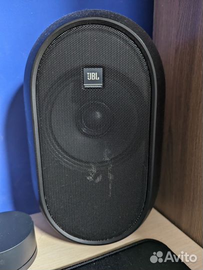 Студийные мониторы JBL 104