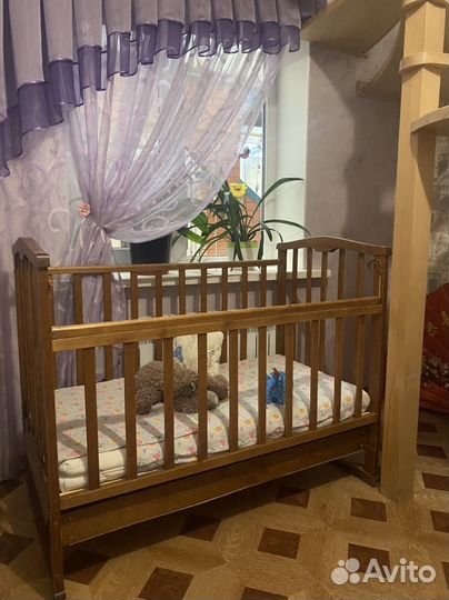 Детская кроватка