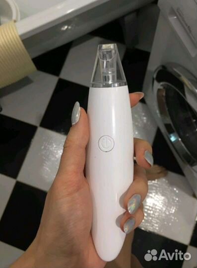 Аппарат для вакуумной чистки лица