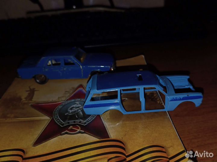 Две Волге требуется реставрация за весь лот