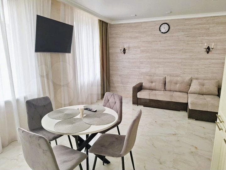 1-к. квартира, 56 м², 2/6 эт.