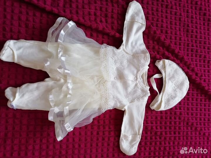 Комплект на выписку для девочки