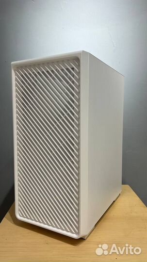 Белый корпус для игрового пк