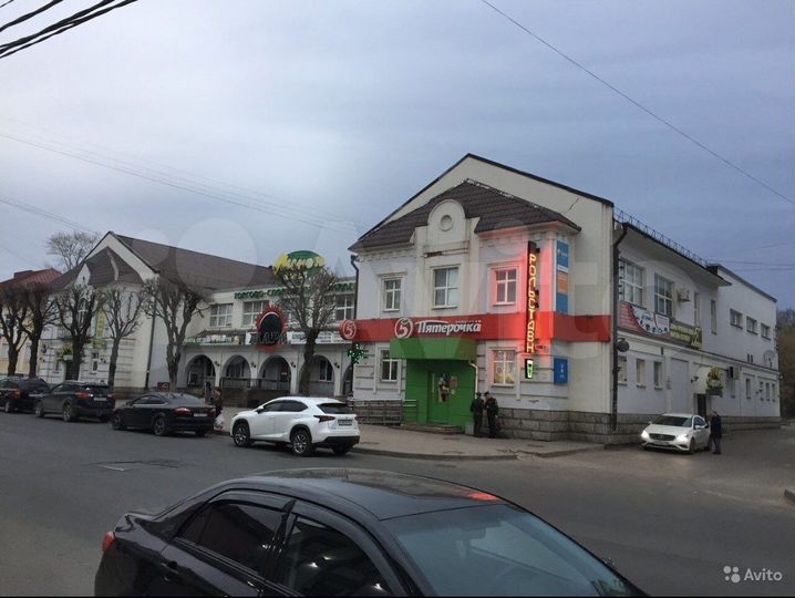 Торговая площадь, 900 м²