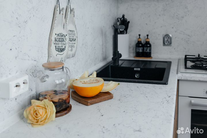 Прямая кухня «Луис» + духовка в подарок