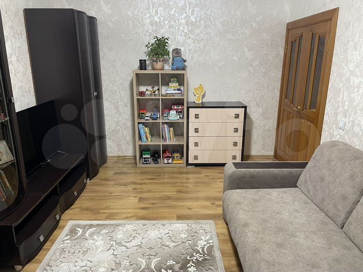 2-к. квартира, 50 м², 5/10 эт.