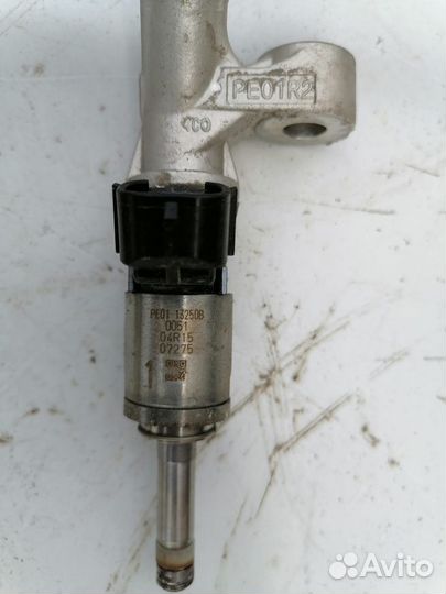 Топливная форсунка (рампа) Mazda Cx-5 2.0 АКПП