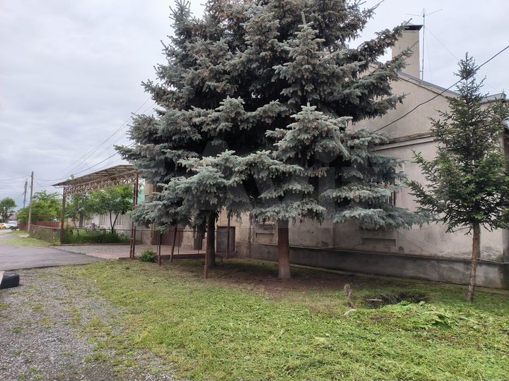 Дом 730 м² на участке 20 сот.