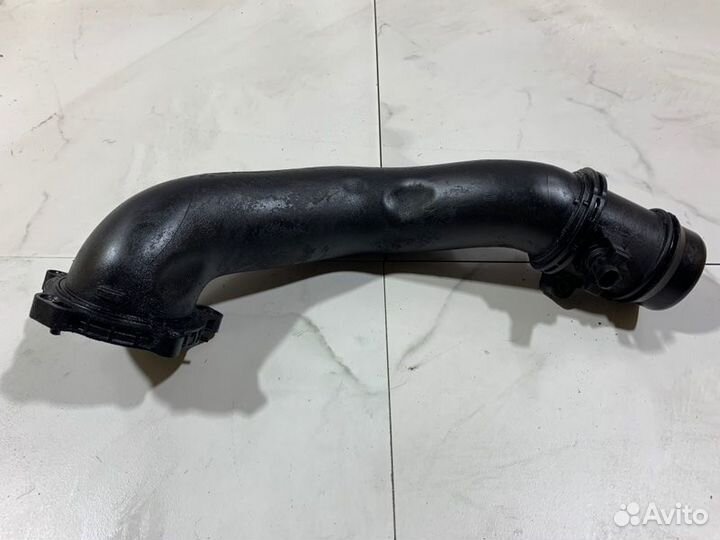 Патрубок впускного коллектора Mercedes OM651