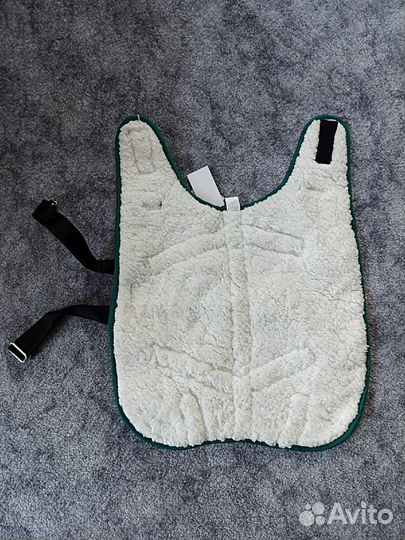 Шлейка меховая для собак средних пород