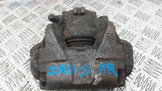 Суппорт тормозной передний правый renault megane 3