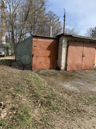 Гараж, > 30 м²