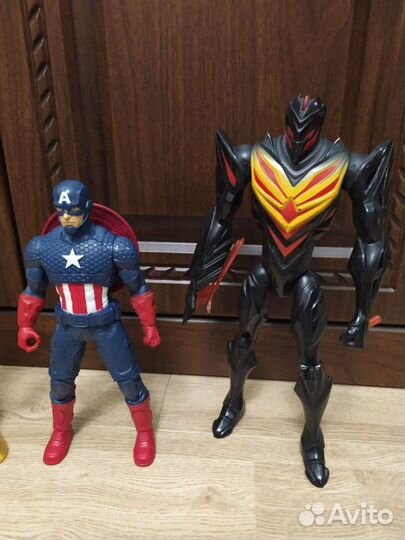 Max Steel, Ben 10, Captain America