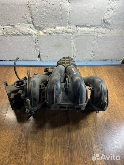 Коллектор впускной Ford Mondeo III 2.0 2004