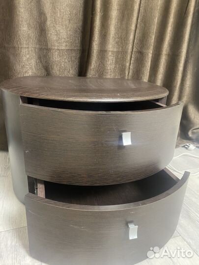 Тумбочка прикроватная