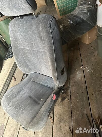 Передние сиденья от toyota