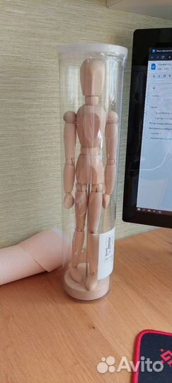 Деревянный человек из Икеа для рисования