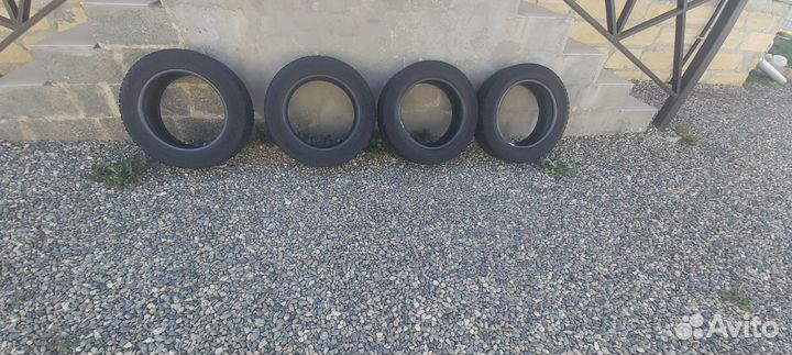 Bridgestone Blizzak Spike-01 185/65 R15