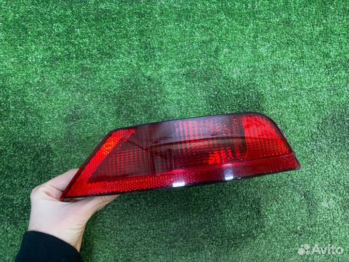 Фонарь в бампер задний левый Ford Kuga 2008-2012