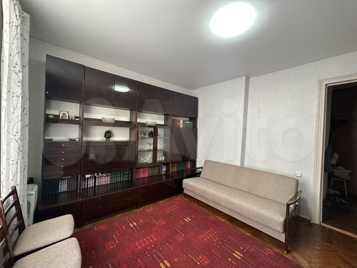 2-к. квартира, 50 м², 2/4 эт.