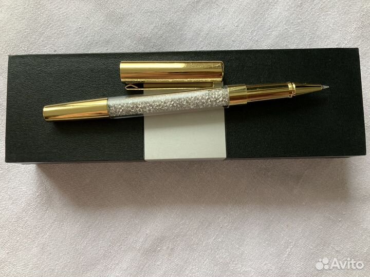 Ручка шариковая подарочная