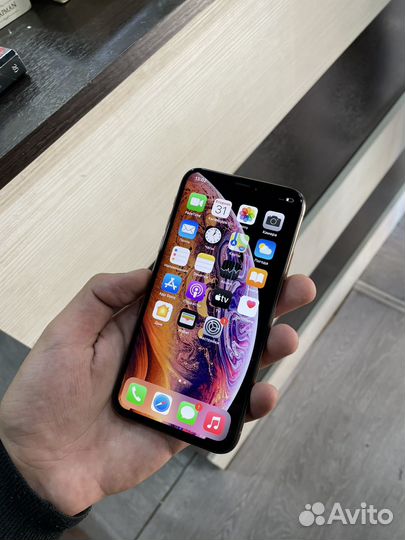 iPhone Xs, 64 ГБ