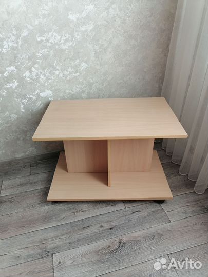 Журнальный столик бу