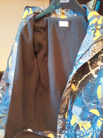 Ветровка на мальчика на флисе 152