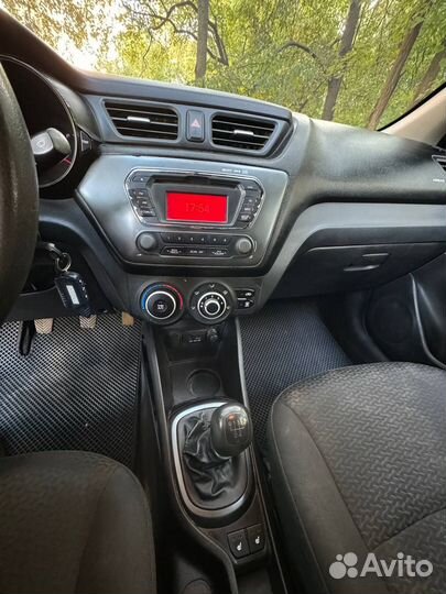 Kia Rio 1.6 МТ, 2012, 198 000 км