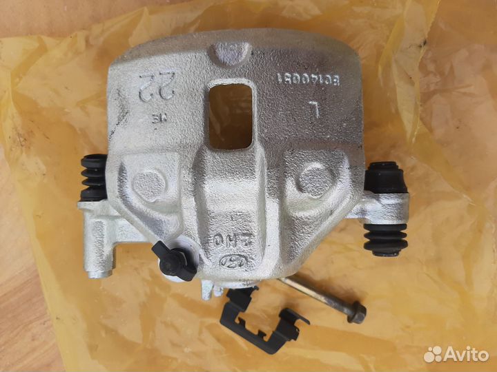 Тормозной суппорт Hyundai перед левый 5818025A00