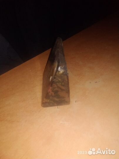 Настольный барельеф В.И.Ленина,бронза на камне