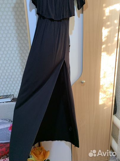 Черное платье в пол