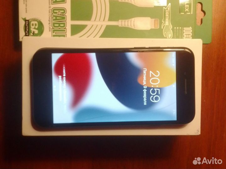iPhone 7, 32 ГБ