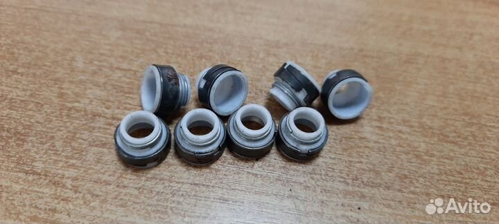 Маслосъемный колпачок Рено Логан / Меган / Клио