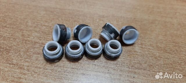 Маслосъемный колпачок Рено Логан / Меган / Клио